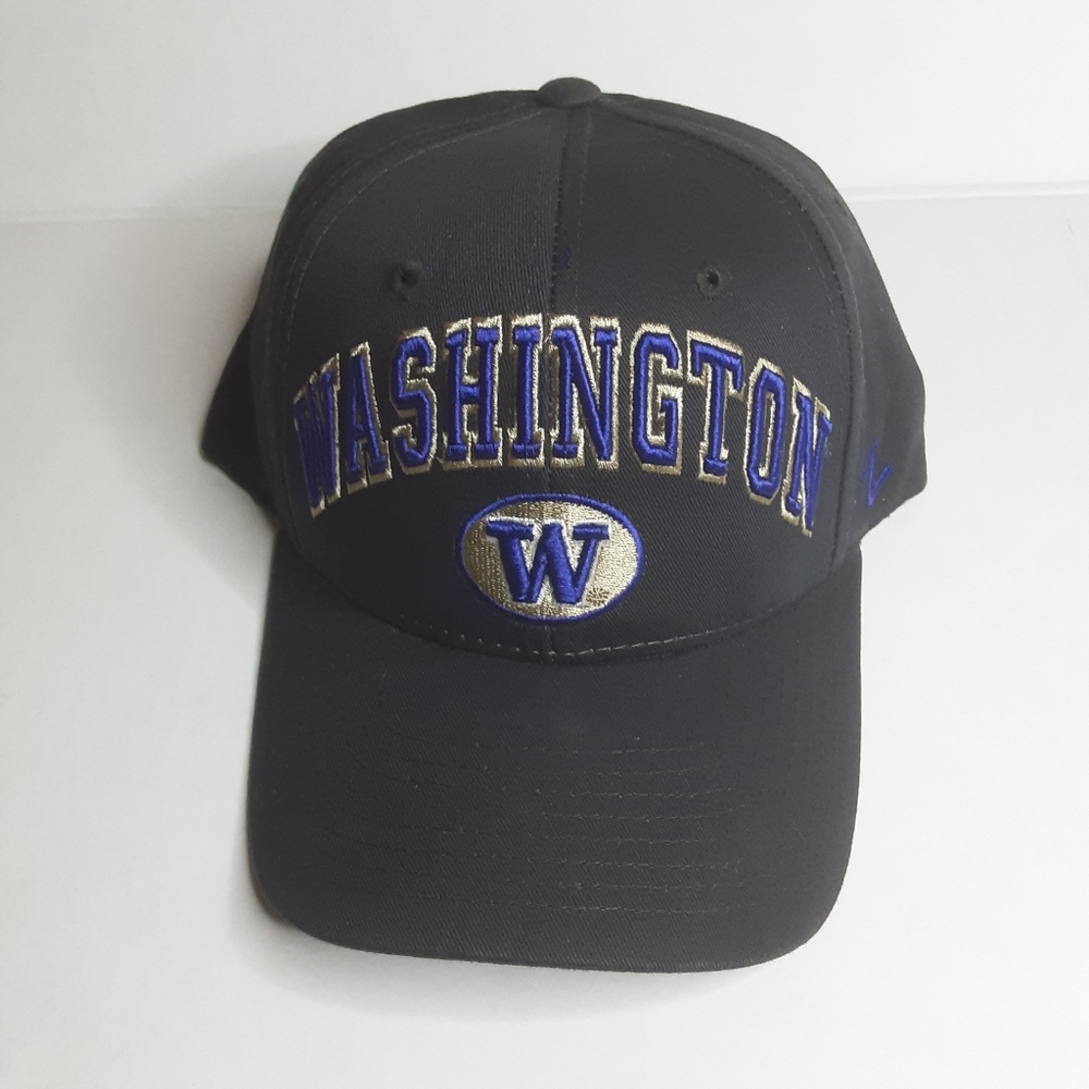 Zephyr Washington Huskies NCAA HAT NEW